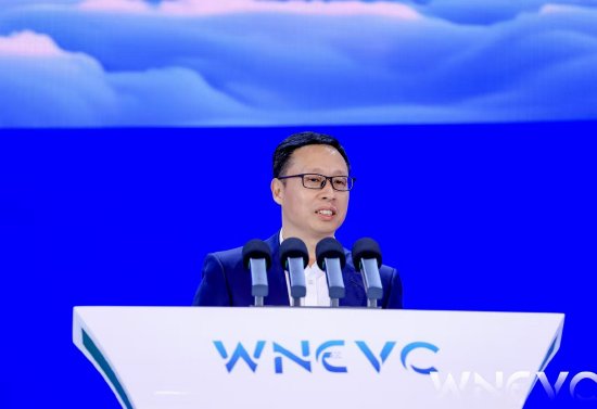 本文将讲述：《灿烂的她》近日发布了新预告片，惠英红与刘浩存共同演绎动人的祖孙情